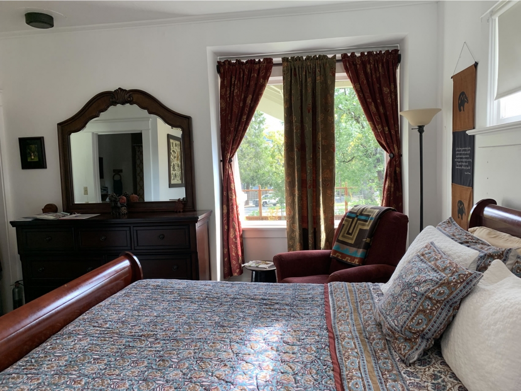 Noble Forest Ashland Airbnb Accommodation